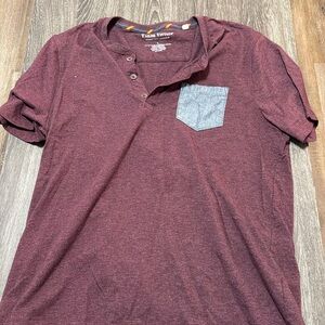 Tailor Vintage Men's Maroon Henley Shirt with Blue Pocket